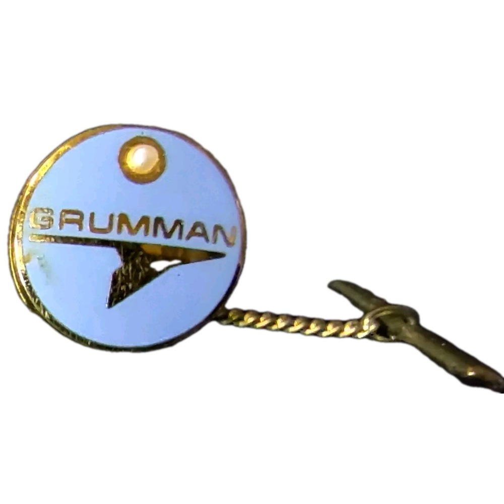 Vintage Grumman 10 year Service 10K‎ Yellow Gold with Pearl Tie Tac Space Travel